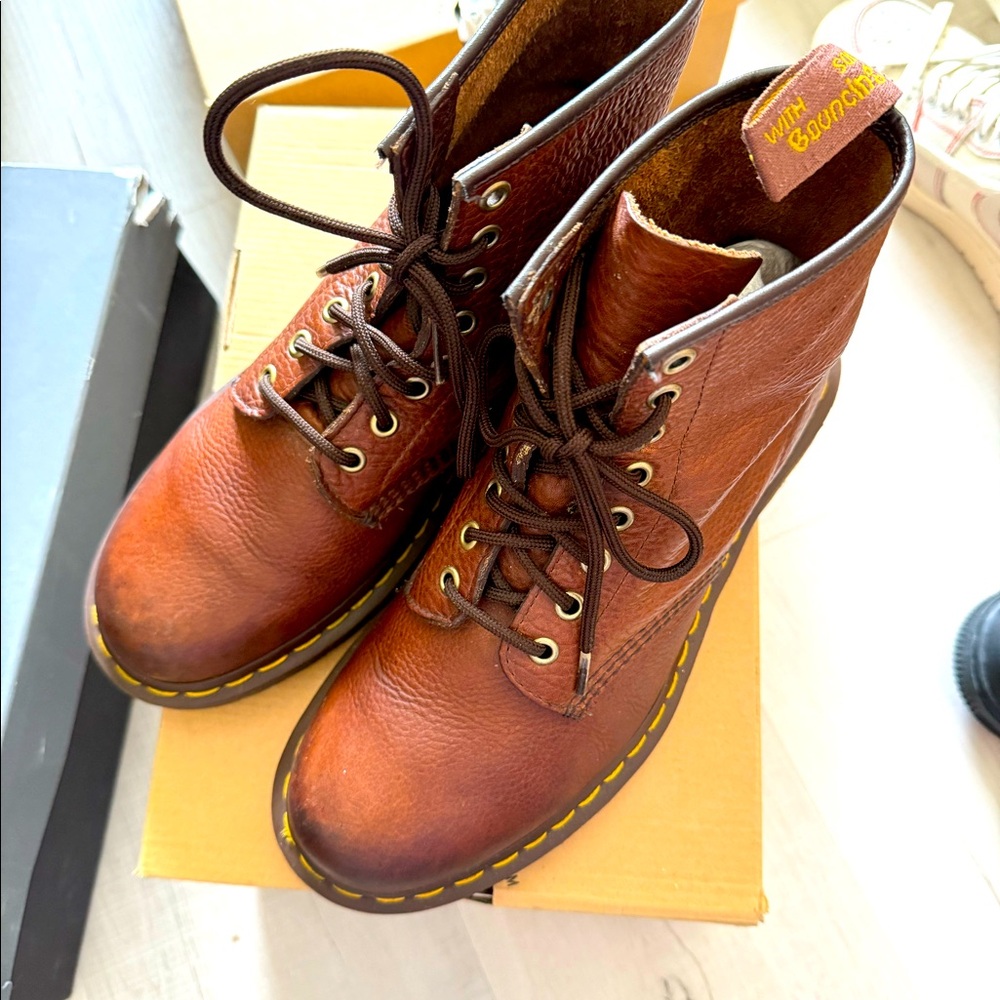 Dr. Martens Unisex-Adult 1460 Boots